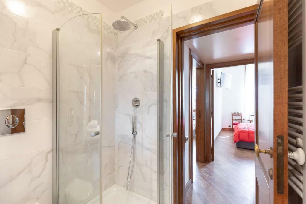 Appartement Jacuzzi In Front Of The Colosseum Rome