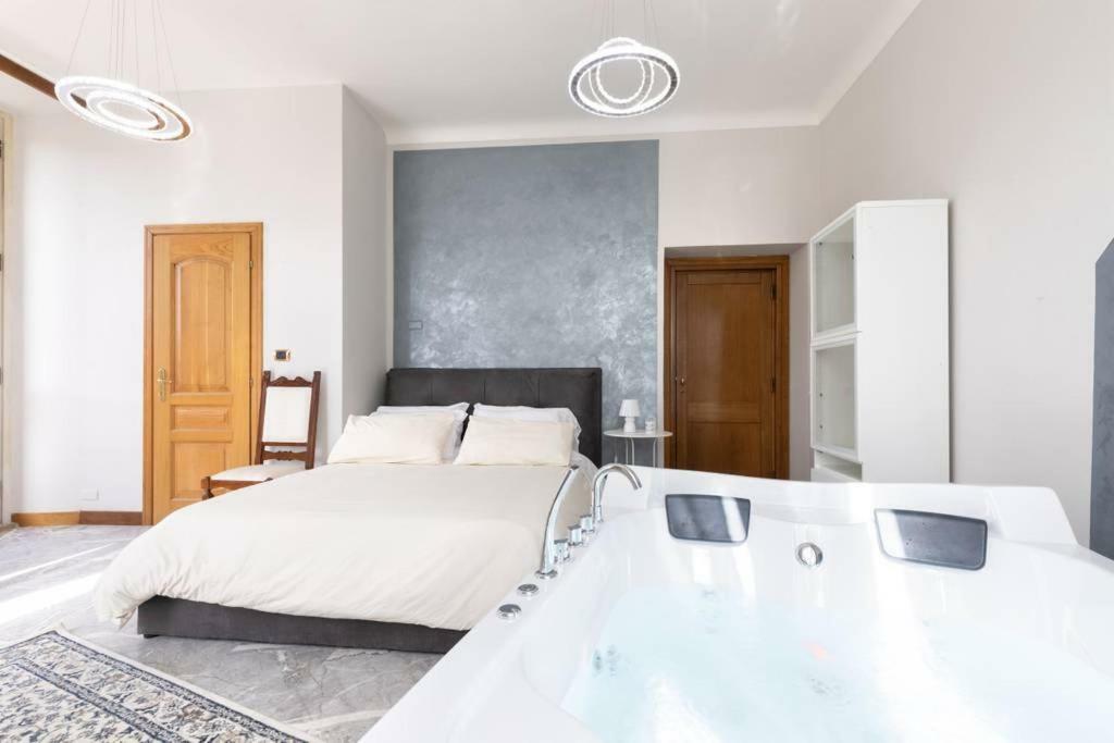Apartment Jacuzzi In Front Of The Colosseum